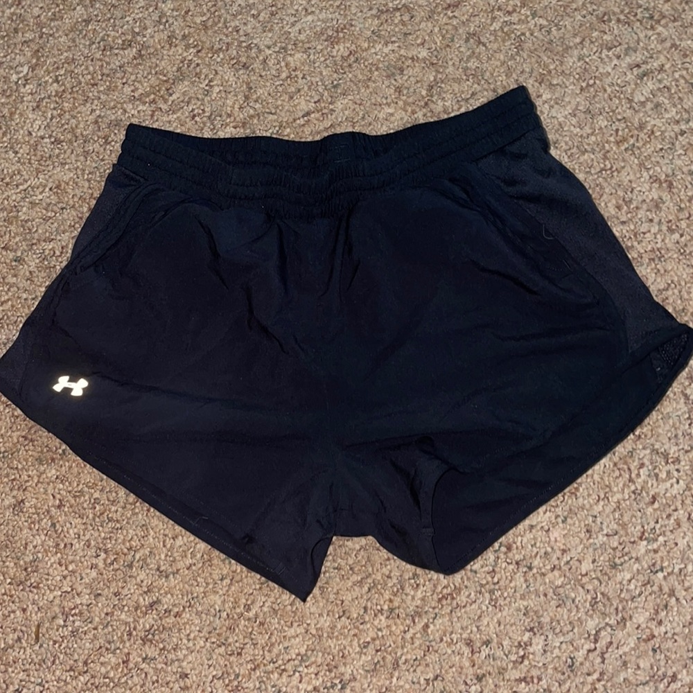 Under amor athletic shorts